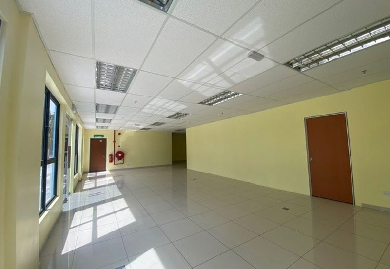 West Port, Pulau Indah