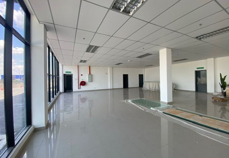 West Port, Pulau Indah