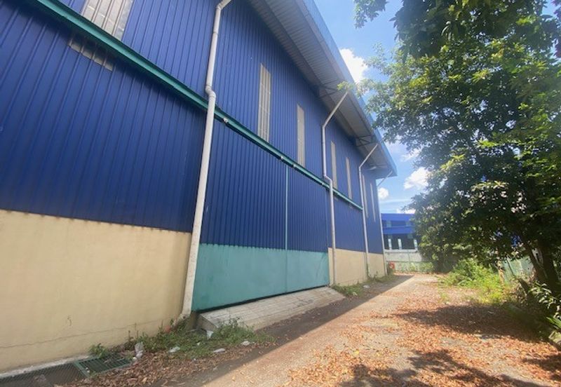 West Port, Pulau Indah