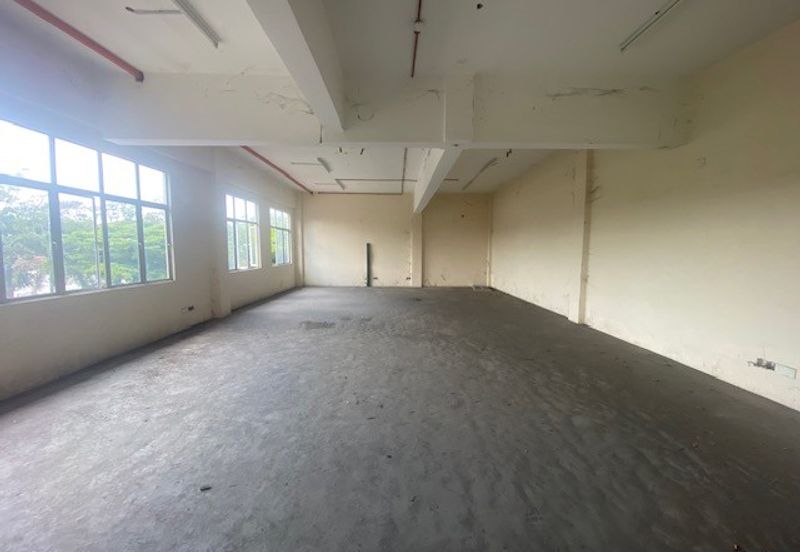 West Port, Pulau Indah