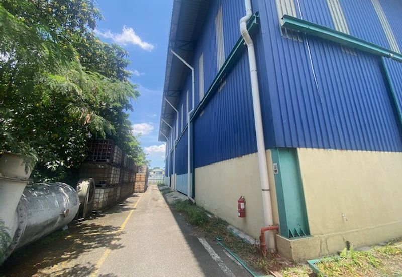 West Port, Pulau Indah