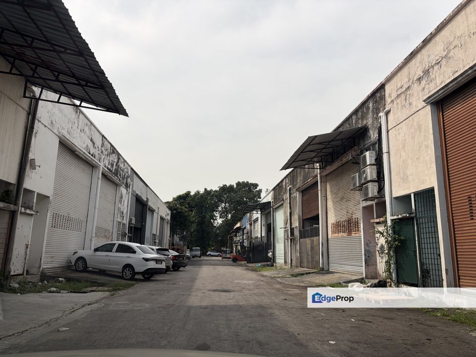 25x80 link factory, Selangor, Petaling Jaya