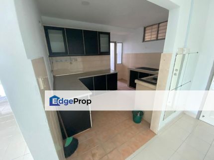 Juta Mines Apartment 1216sf 3R2B Leasehold Seri Kembangan , Selangor, Seri Kembangan