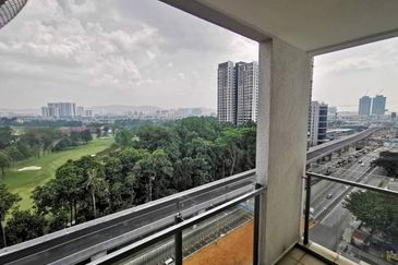 231 TR Serviced Suite