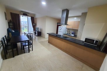 231 TR Serviced Suite