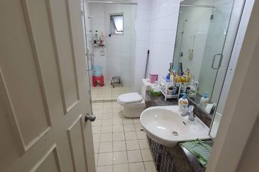 Suasana Sentral Condominium