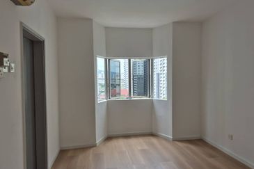 Endah Regal Condominium