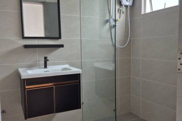 Endah Regal Condominium