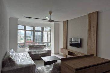 Endah Regal Condominium