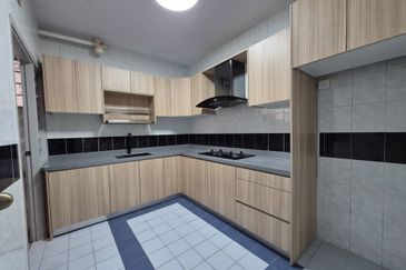 Endah Regal Condominium