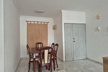 Endah Regal Condominium