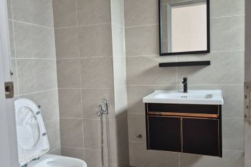 Endah Regal Condominium