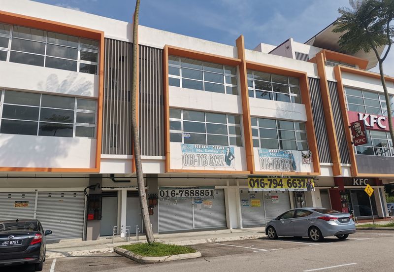 Gelang Patah, Iskandar Puteri Commercial Centre
