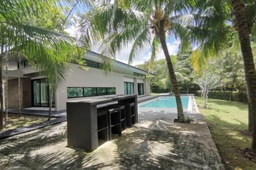 Leisure Farm, Merbok Springs