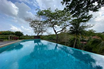 Leisure Farm, Merbok Springs