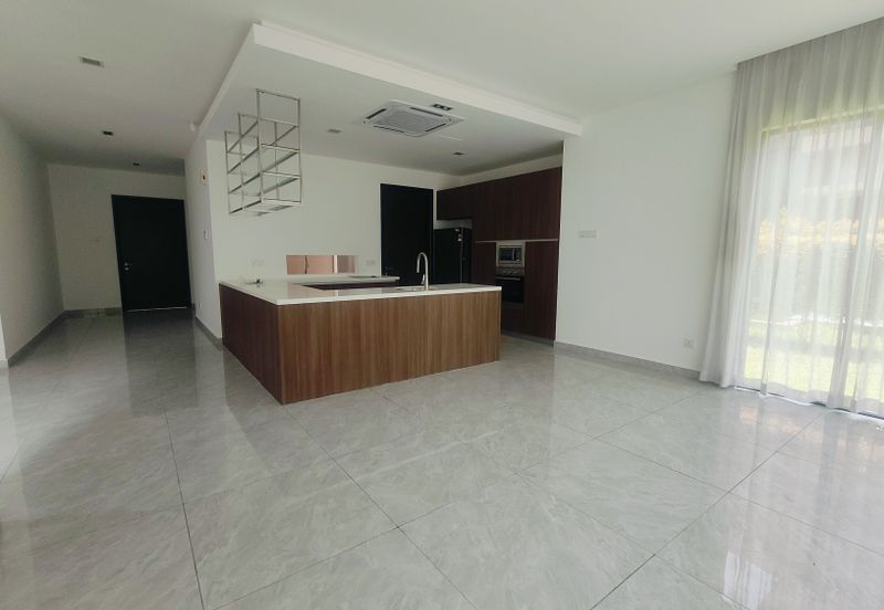 Bayou Creek, Leisure Farm