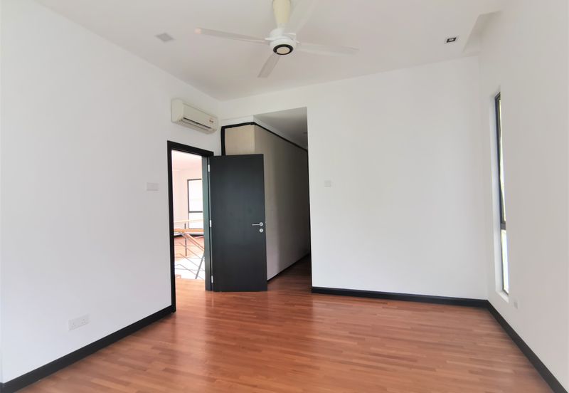 Bayou Creek, Leisure Farm