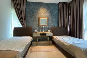 Bayou Creek, Leisure Farm