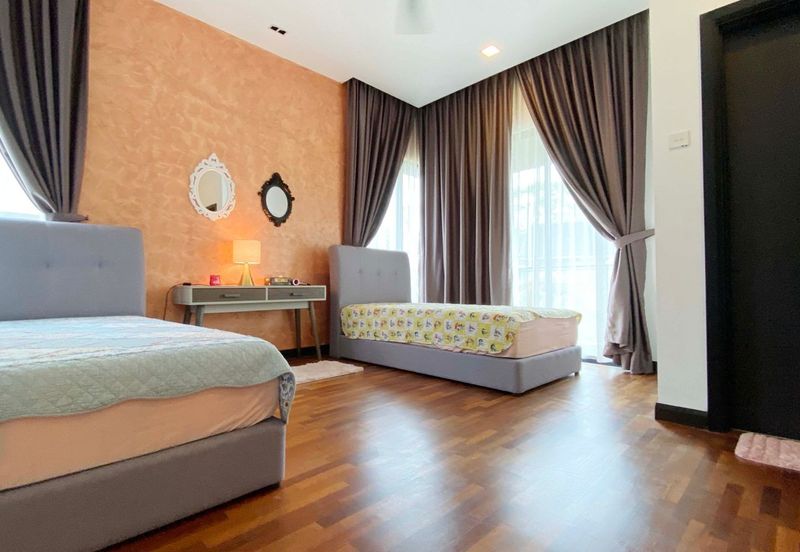 Bayou Creek, Leisure Farm