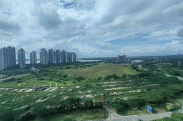 Forest City Financial Center, Landmark Tower, Carnelian Tower