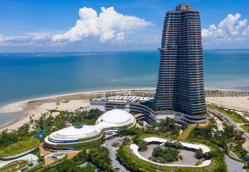 Forest City Financial Center, Landmark Tower, Carnelian Tower