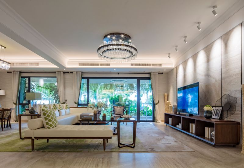 Forest City, Duty Free Island