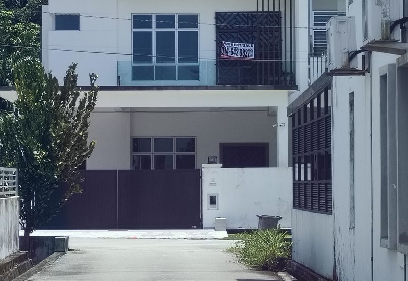 Batu Pahat, Taman Mutiara Perdana