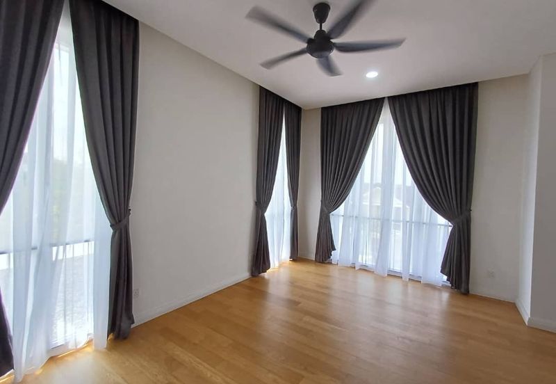 Emerald Bay @ Puteri harbour