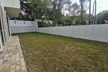 Emerald Bay @ Puteri harbour