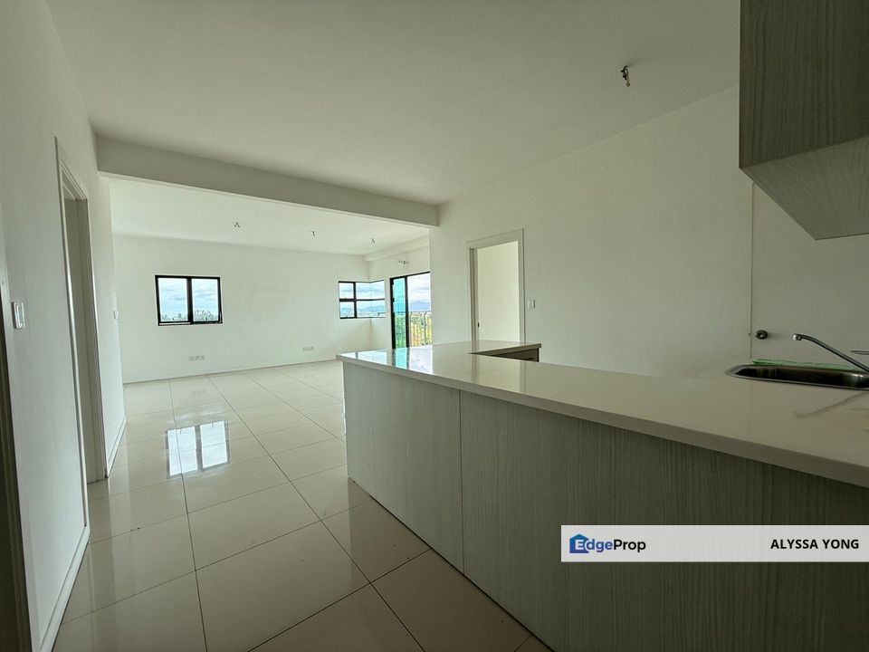 Ujana Executive Apartments, Johor, East Ledang