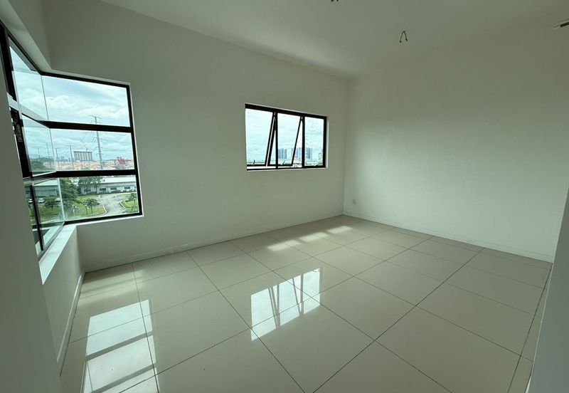 Ujana Executive Apartment