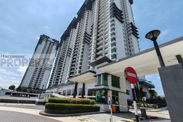 Near LRT, Fully Furnished Well Kept Unit at Kiara Residence II, Bukit Jalil Kuala Lumpur