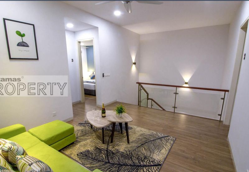 Fully Furnished Luxury Townhouse @ Tropical Villa, Seri Kembangan