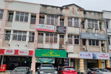 Corner Ground Floor Shoplot, Bandar Seri Putra, Bangi Selangor