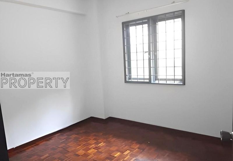 Pool View Corner Unit, Mutiara Condominium, Taman Bukit Indah, Ampang Selangor