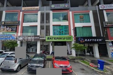 Facing Main Road, Ground Floor Shop at Balakong, Seri Kembangan Selangor