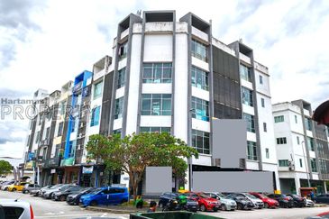 Corner Shop Office, Bandar Seri Putra @ Bangi Kajang Selangor