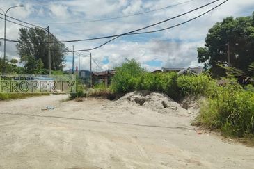 Land Facing Main Road, Batu 9 Kajang Cheras
