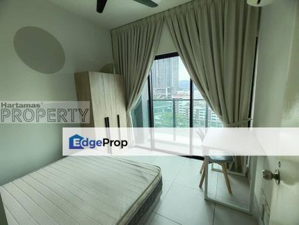 Near MRT, Balcony Middle Room Queen Bed at Majestic Maxim Cheras, Kuala Lumpur, Kuala Lumpur, Cheras