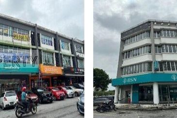 3 Storeys Shop Lot at Bandar Seri Putra, Bangi Kajang 43000 Selangor