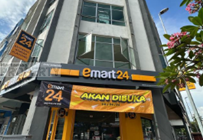 Corner Lot Shop-Office at Bandar Seri Putra, Kajang Selangor