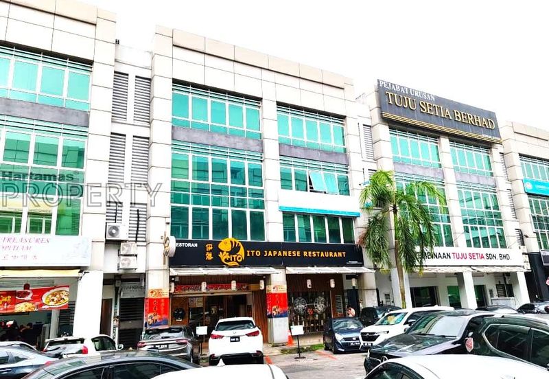 Near LRT, Ground Floor Shop at Bandar Puteri Puchong, Puchong Selangor