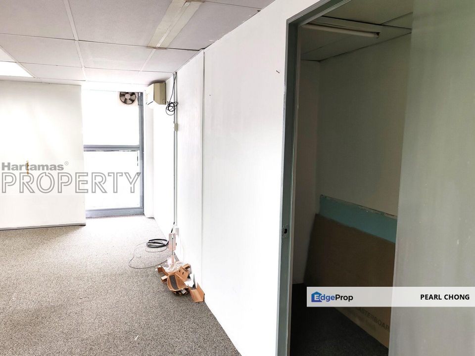 Pandan Indah Shop Office, Partly Furnished Near Main Road, Selangor, Ampang