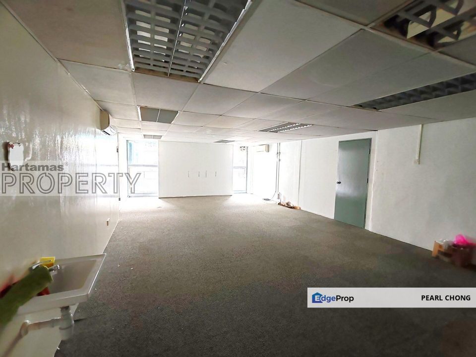 Pandan Indah Shop Office, Partly Furnished Near Main Road, Selangor, Ampang