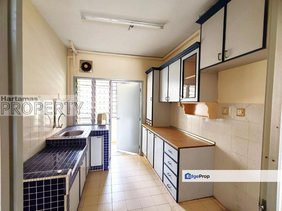 Newly Painted, Mutiara Condominium @ Taman Bukit Indah Ampang Selangor, Selangor, Ampang