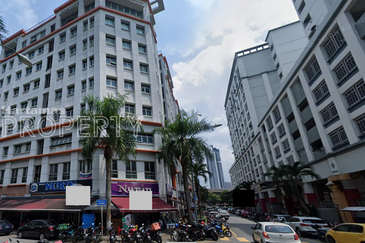 Near MRT & Sunway Velocity Mall, Office Space at Queens Avenue, Cheras Kuala Lumpur