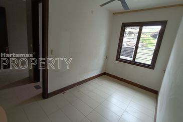 Corner Lot Bungalow For Sale @ Bandar Kinrara 6, Puchong Selangor