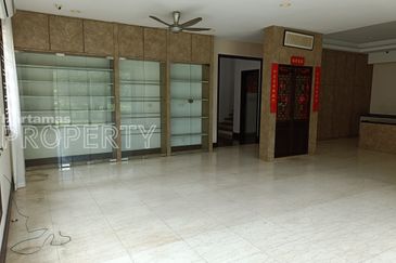 Corner Lot Bungalow For Sale @ Bandar Kinrara 6, Puchong Selangor