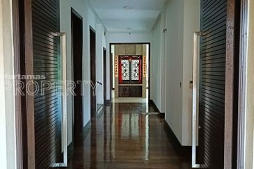 Corner Lot Bungalow For Sale @ Bandar Kinrara 6, Puchong Selangor