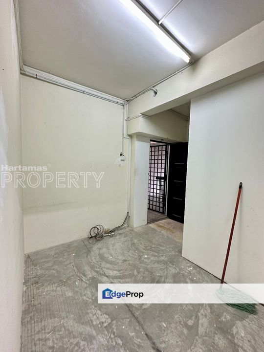 Facing Main Road, Office/ Retail at Kuchai Lama, Kuala Lumpur, Kuala Lumpur, Kuchai Lama